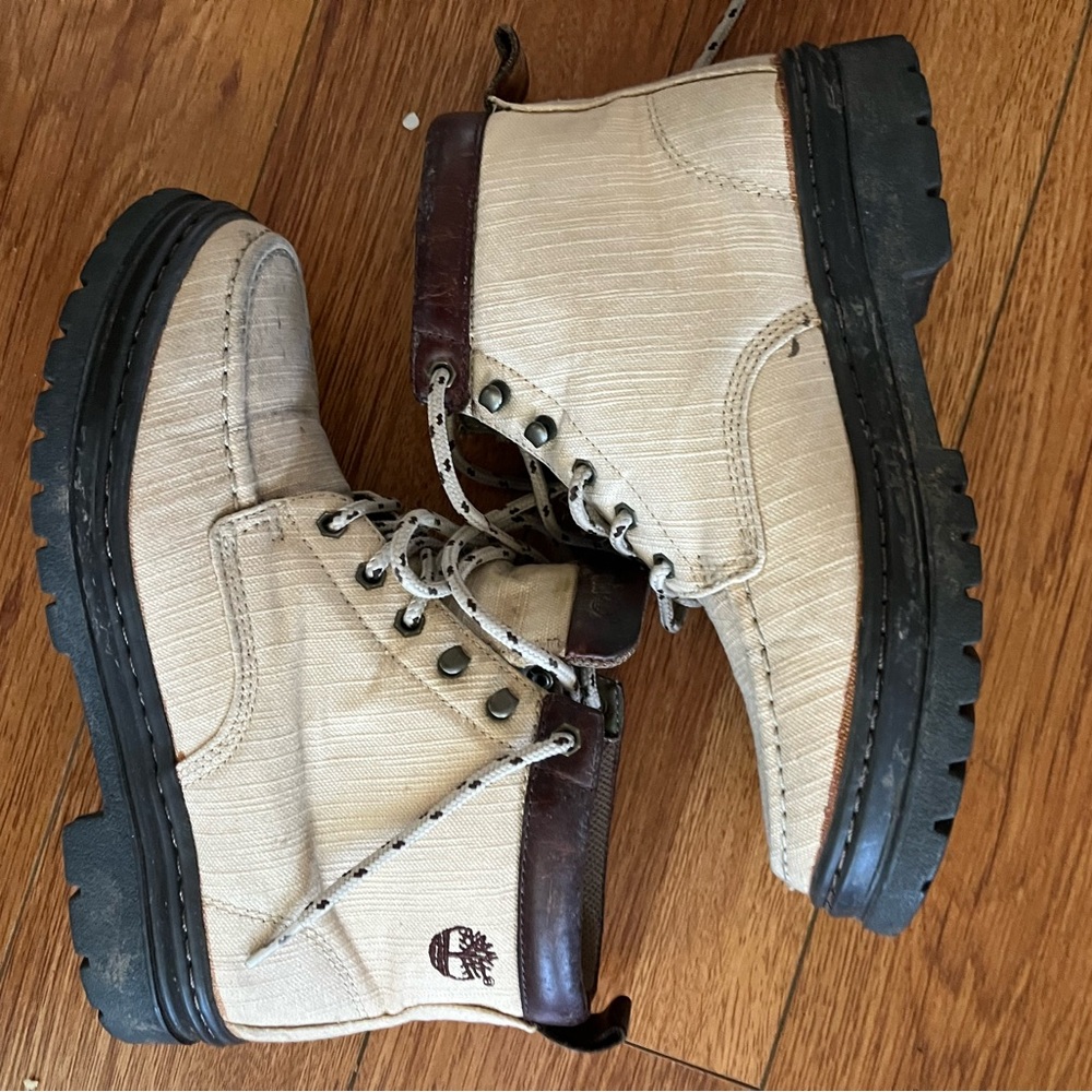Timberland Women 6.5 Cream and Brown Boots